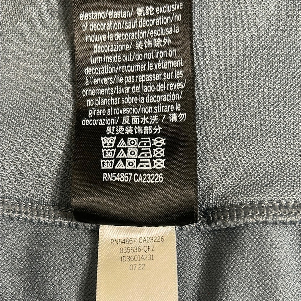 PINK Victoria’s Secret Grey Leggings NWOT - Picture 5 of 5